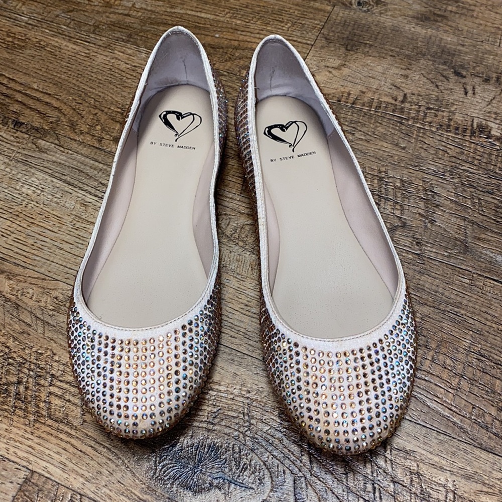 Steve Madden I-Dreemy Swarovski Crystal Champagne Flats 8